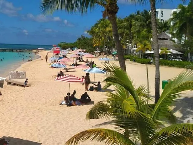 Eden Cove Villa Montego Bay 0*,